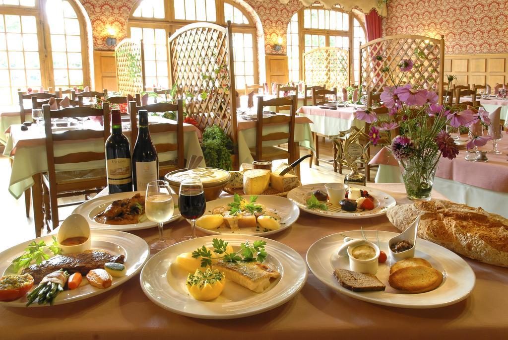 Le Relais De L'Aubrac Hotell Nasbinals Exteriör bild
